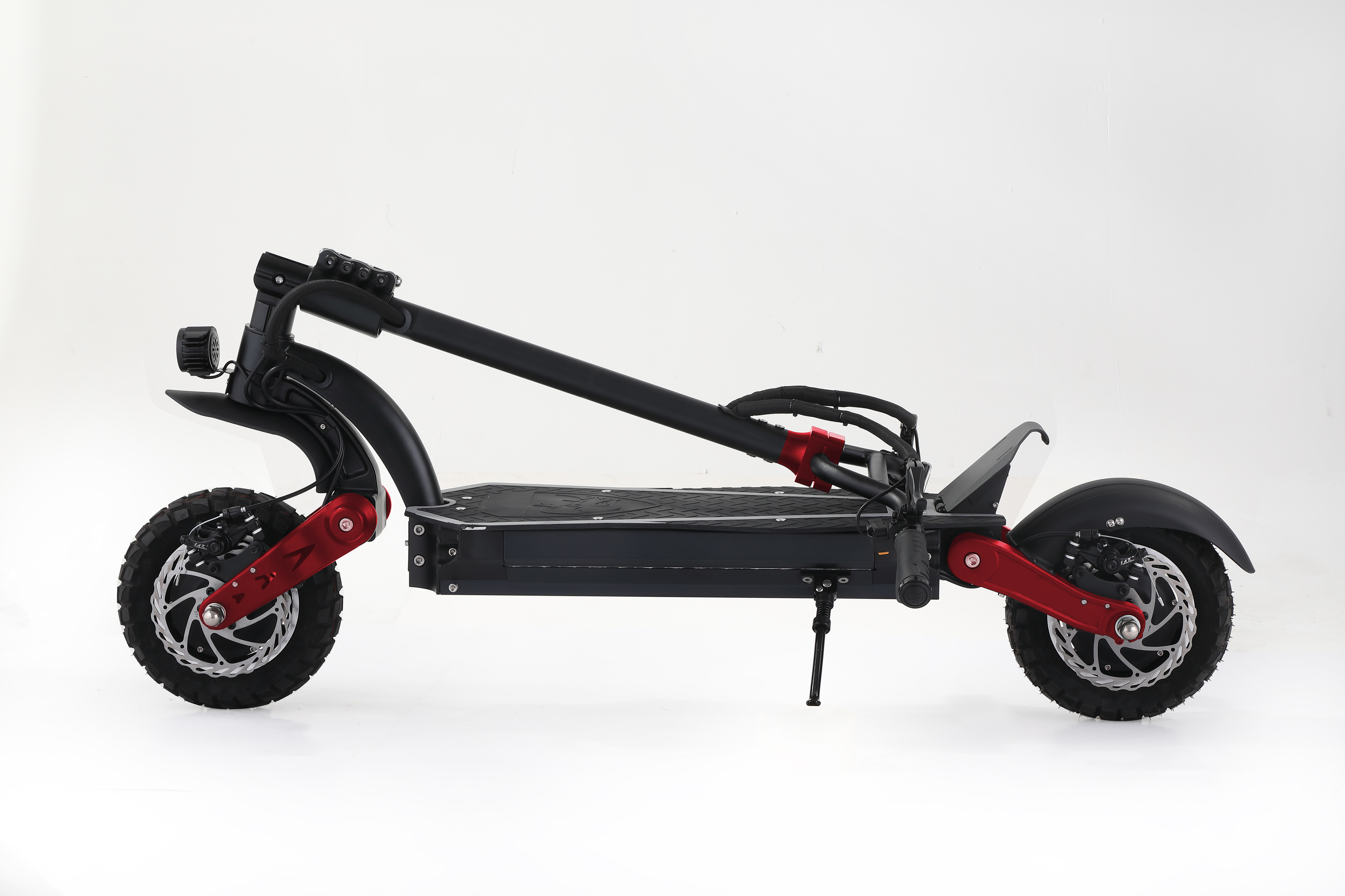 red color scooter r10-1